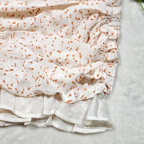 Seven Wonders White Draped Mini Skirt w/ Polkadot Hem ✦ Side Zip ✦ Spring Style - Picture 6 of 13